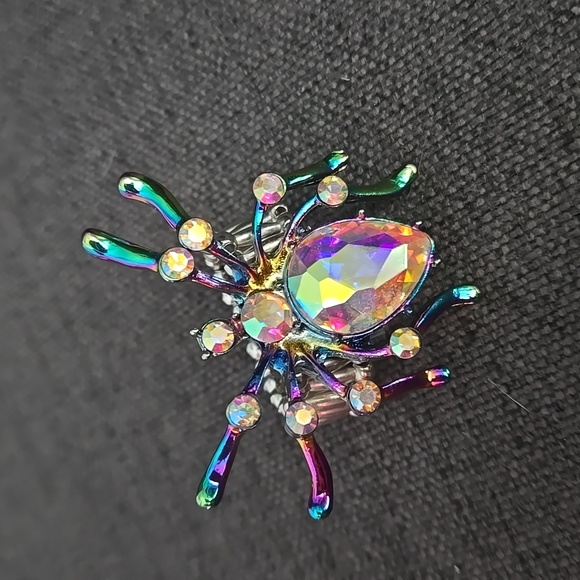 Stunning Iridescent Spider Ring, Stretchy/One Size Fits All, NWT - Picture 5 of 8